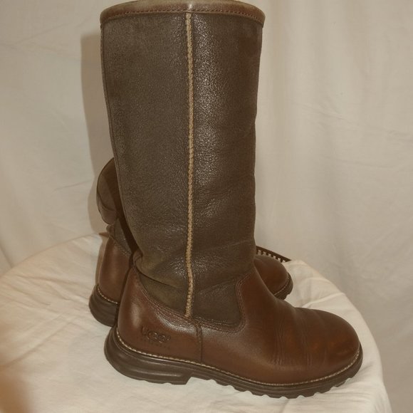 ugg brooks size 7